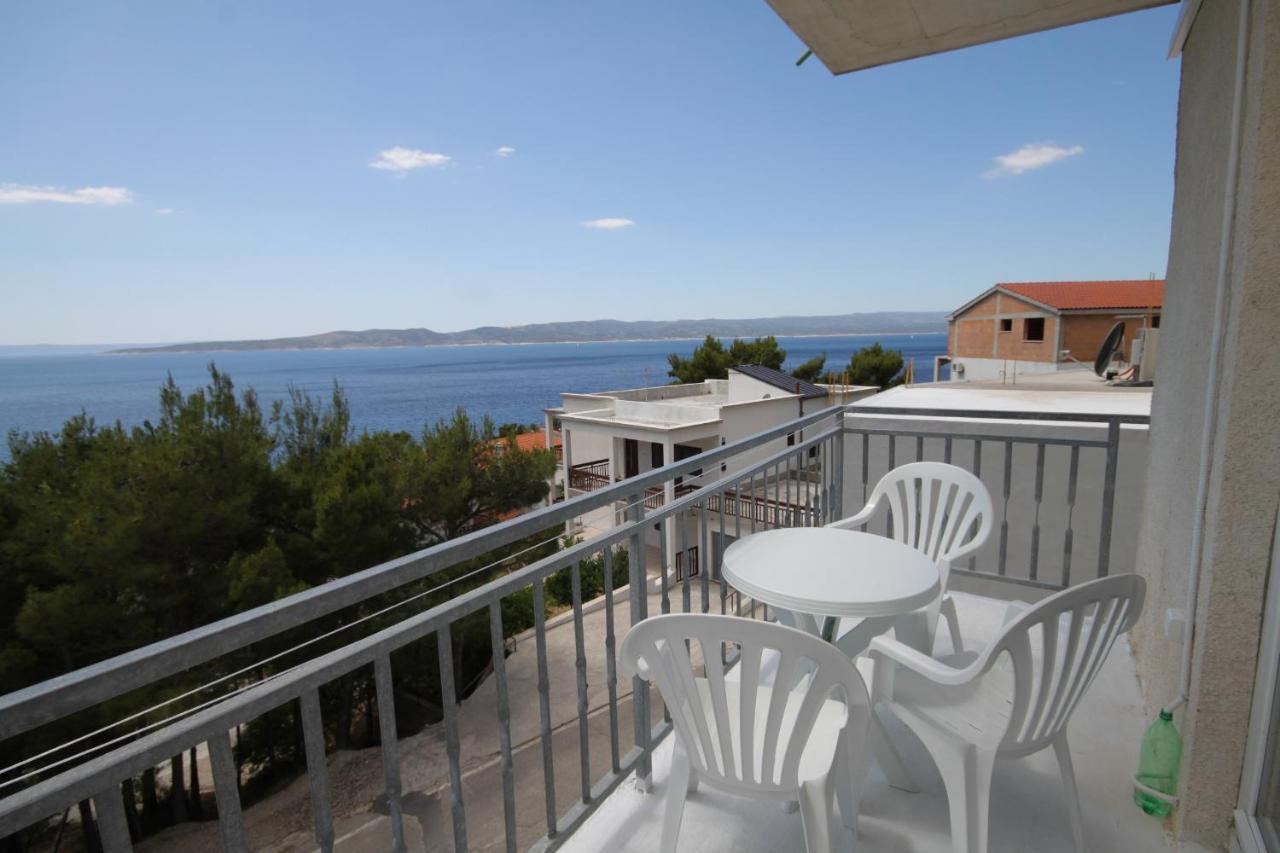 Apartments And Rooms With Parking Space Brela, Makarska - 6895 Екстер'єр фото