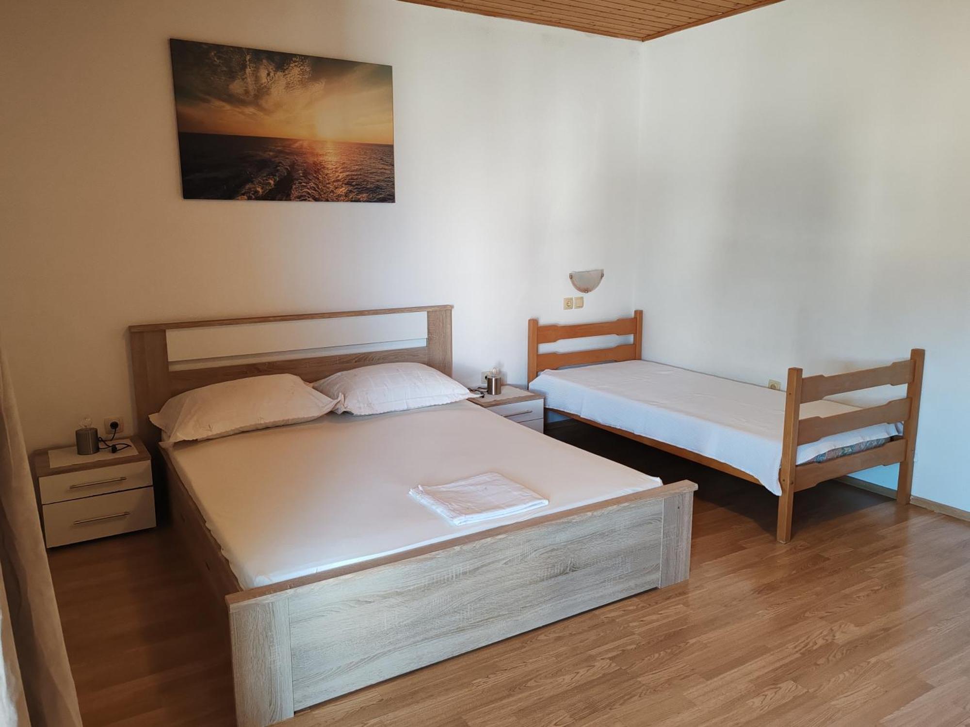 Apartments And Rooms With Parking Space Brela, Makarska - 6895 Екстер'єр фото